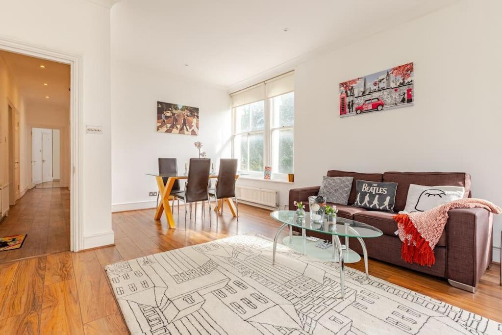 2 Bedroom Flat In St Johns Wood London Luaran gambar